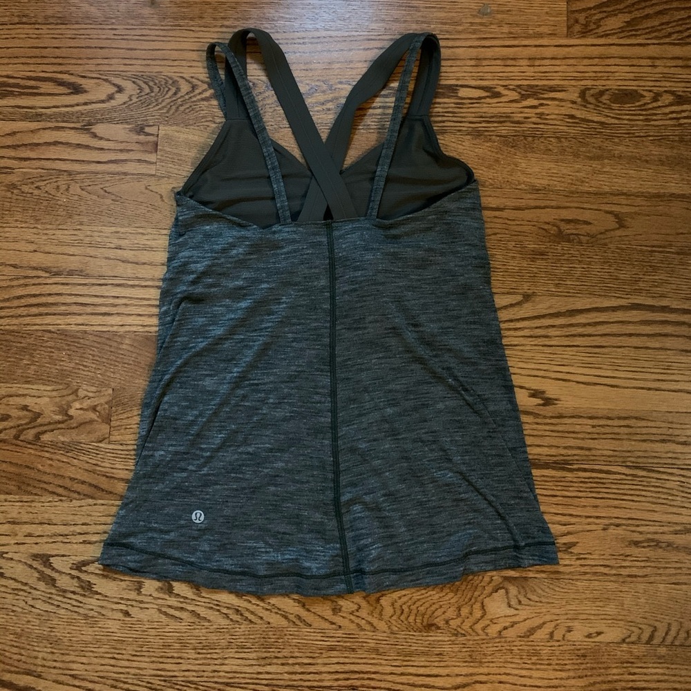 Lululemon 2-in1 Strappy Built-In Camo Bra Tanktop